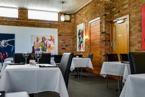 Motel Sundowner William Macintosh Naracoorte