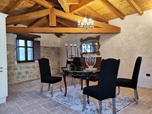 Hostal L'antica Dimora - Suites & Apartments
