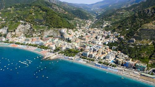 Sapore Di Mare Holidays