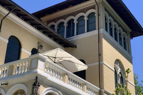 Villa Maria Luisa . Splendida Villa Liberty