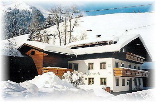 Hostal G�stehaus Alpenruh
