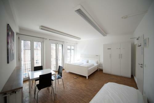 �bernacht Hostel