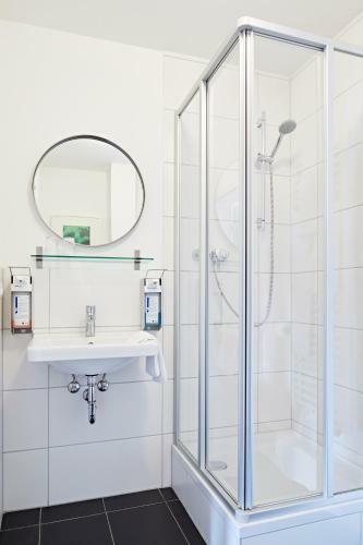 �bernacht Hostel