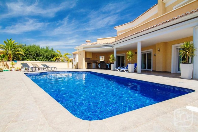 Abahana Villa Esplendida