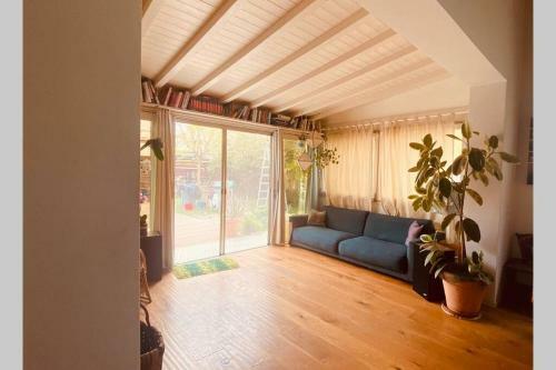 Apartamento Viareggina Con Giardino
