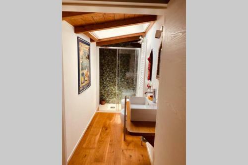 Apartamento Viareggina Con Giardino