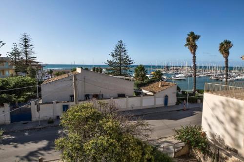 Siciliacasevacanze - Marina Domus 82