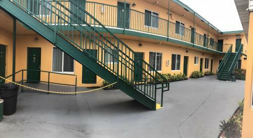 Bali Hai Motel