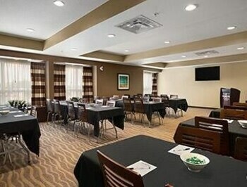 Hotel Microtel Inn & Suites By Wyndham Lloydminster