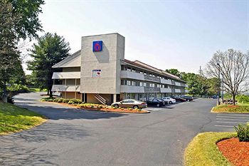 Motel 6 Charlotte Coliseum