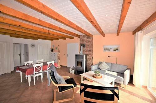 Apartamento Ostseeliebe-erd-links-3-kk-h