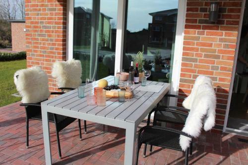 Hotel Fewo Jever Haus Kachelotplate
