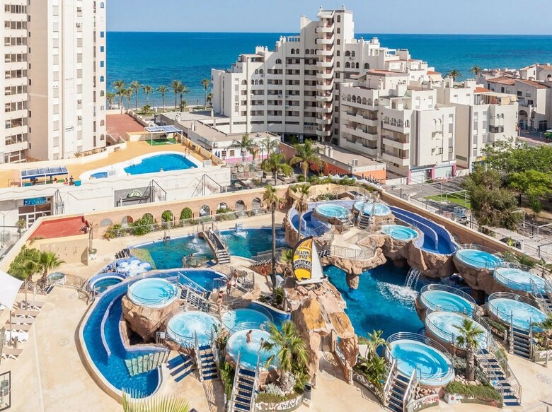 Apartamentos Turisticos Marina D�or 2a Linea