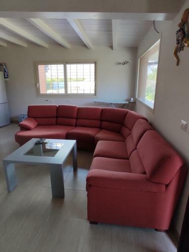 Villa Kiwi House