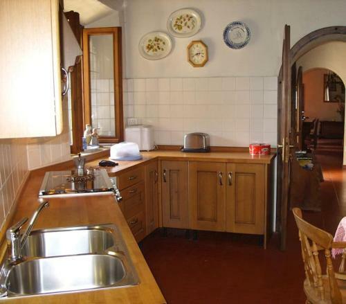 Villa Castello Del 1100 Con Vista E Jacuzzi In Valtellina
