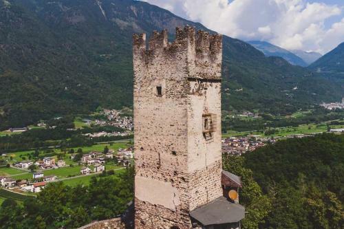 Villa Castello Del 1100 Con Vista E Jacuzzi In Valtellina