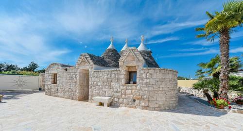 Villa Trulli Coleb� Con Piscina