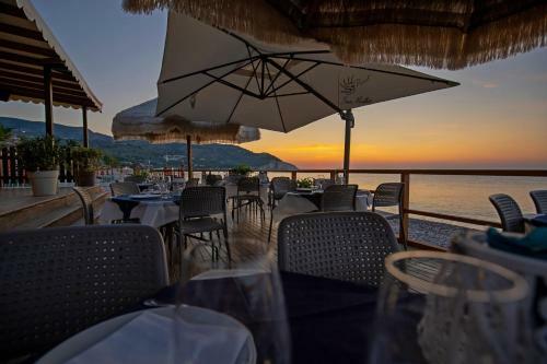 Ferienwohnung Ulivo Mit Pool Und Privatstrand