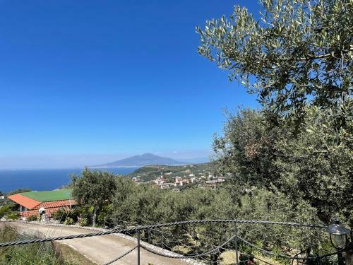 Loren House, Relaxing Location With Seaview