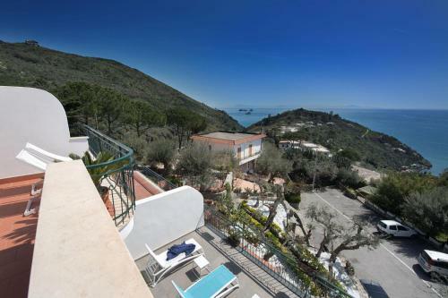 Villa Farfalla 10