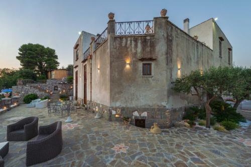 Villa Lubrense Luxury Home