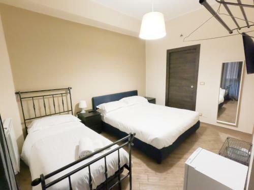 Hostal Policlinico Room Affitta Camere