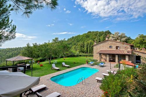 Villa Tuscan Farmhouse With Swimming Pool