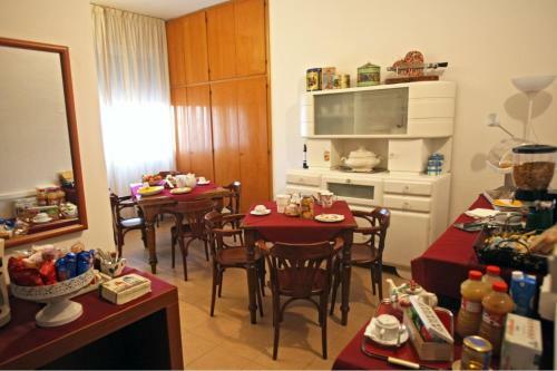 Boni Room And Breakfast