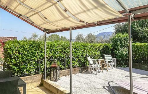Nice Home In Molazzana With 2 Bedrooms