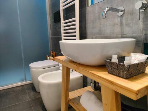 Hostal Central Rooms Matera