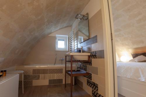 Lamia Matera 11