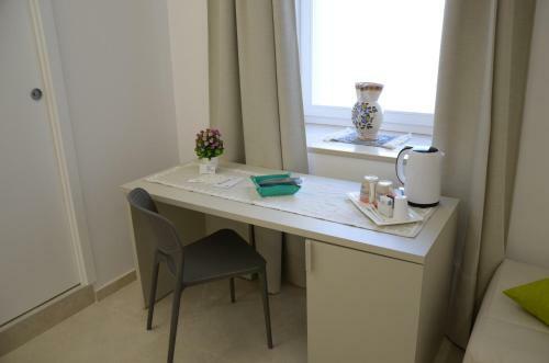 Hostal In & Out Matera