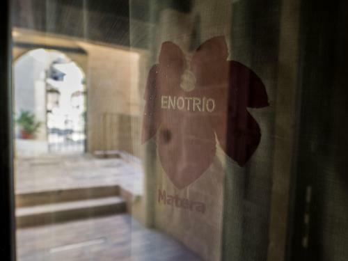Hotel Enotrio