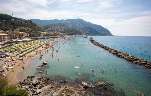 Stunning Home In Moneglia With 3 Bedrooms