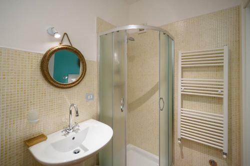 Cinque Terre Moneglia Apartments