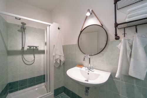 Cinque Terre Moneglia Apartments