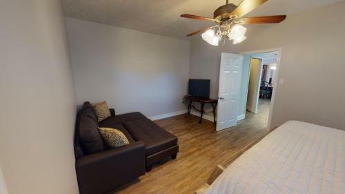 Apartamento Custom Built Home In Lake Charles!