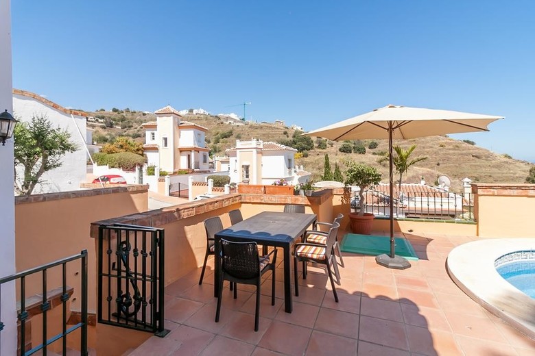 Villa Canovas Tamango Hill