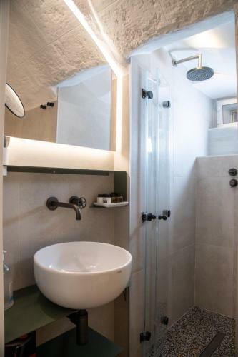 Hostal Enjoy Boutique Rooms
