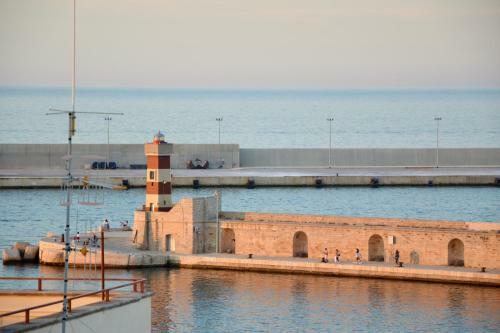 Hostal Fari E Fanali Monopoli