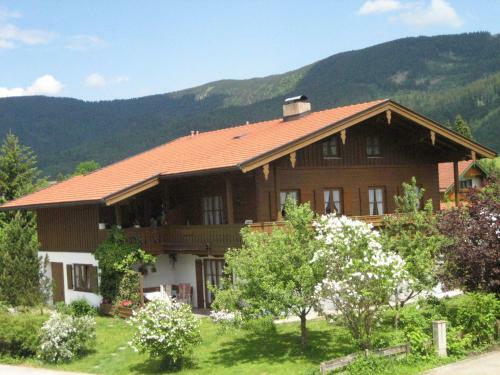 Apartamento Ferienwohnung Gundi Scheurl - Chiemgau Karte