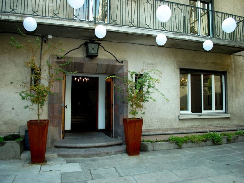 Hostal La Casona Hostel