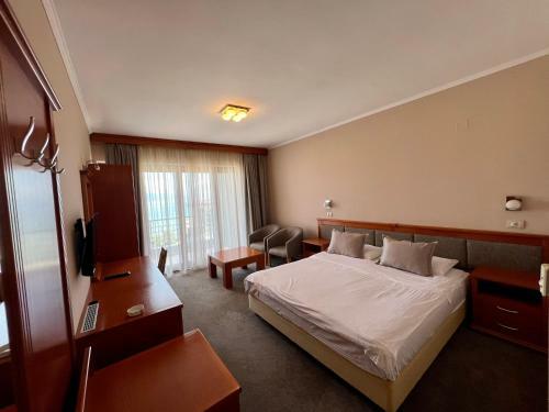 Hotel Millennium
