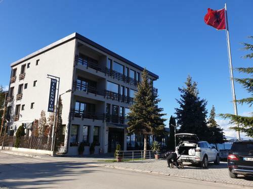 Hotel Millennium