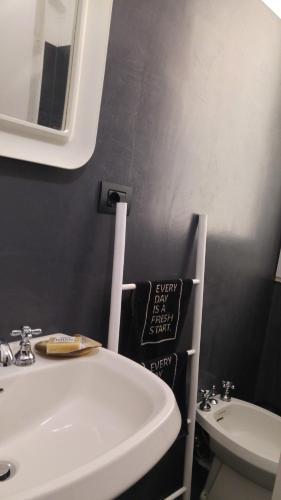 Apartamento Via Verdi 5, Gli Affreschi