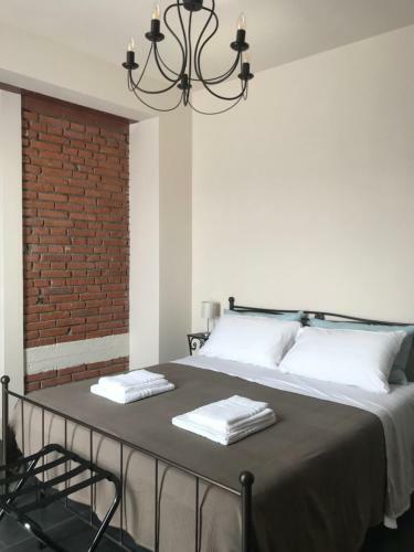 Castello D'alcontres B&B