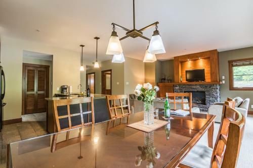 Apartamentos Les Eaux By Tremblant Sunstar