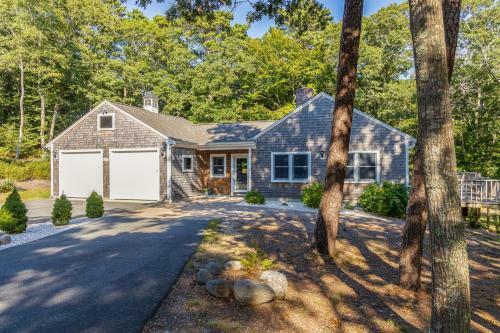 Cape Pond Paradise