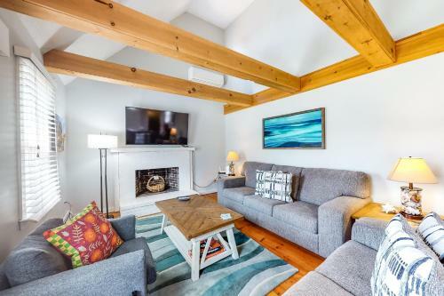 Cozy Charming Cottage