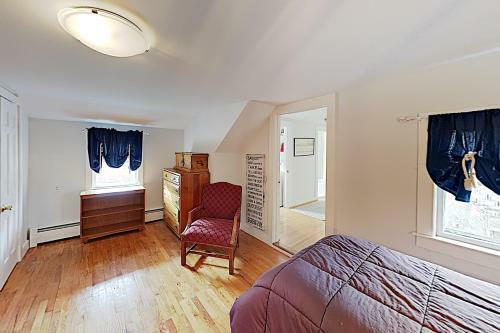 Oyster Bay Bungalow